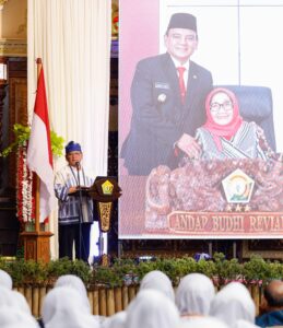 Pj Gubernur Sultra,Komjen Pol (Purn),Dr. Andap Budhi Revianto,S.Ik,MH, Saat Membuka Musda IBI Sultra ke-VIII